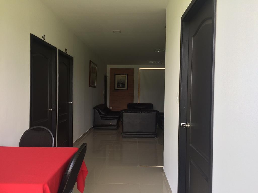 Hostal La Sultana Santa Rosa De Cabal Buitenkant foto