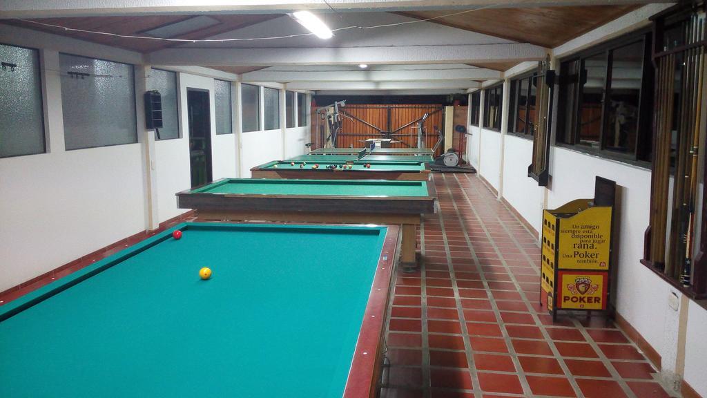 Hostal La Sultana Santa Rosa De Cabal Buitenkant foto