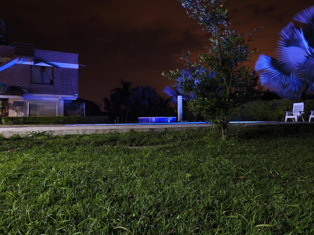 Hostal La Sultana Santa Rosa De Cabal Buitenkant foto