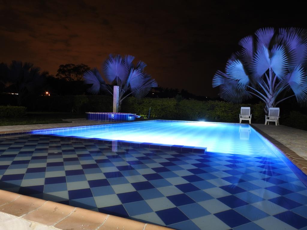 Hostal La Sultana Santa Rosa De Cabal Buitenkant foto