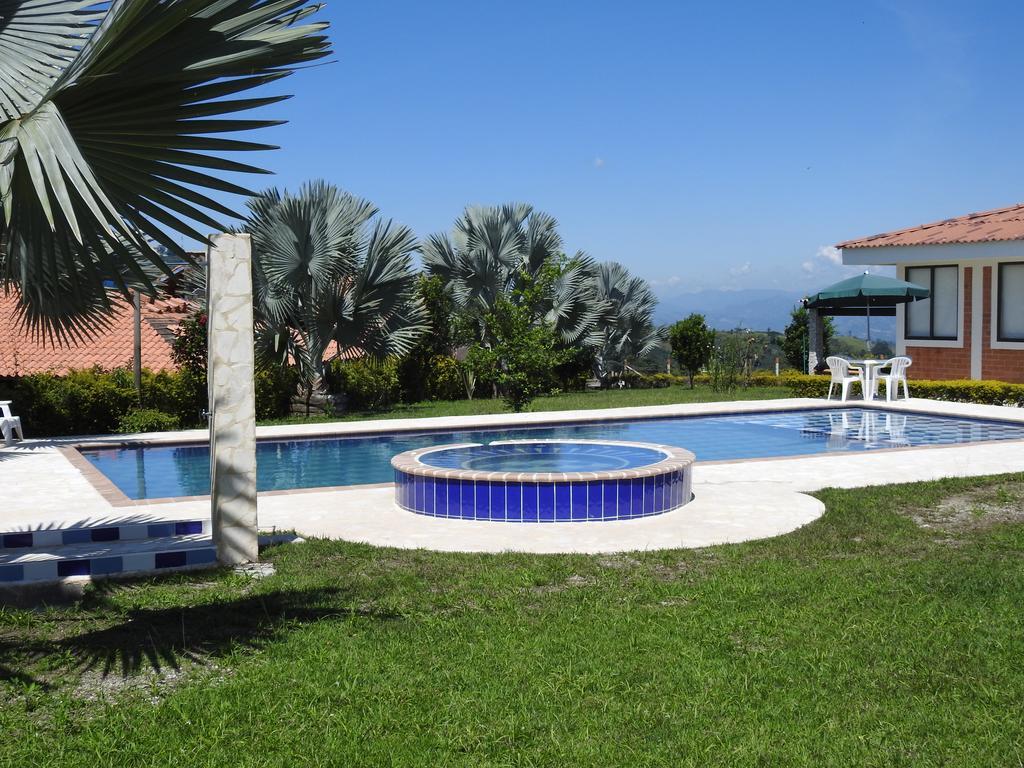 Hostal La Sultana Santa Rosa De Cabal Buitenkant foto
