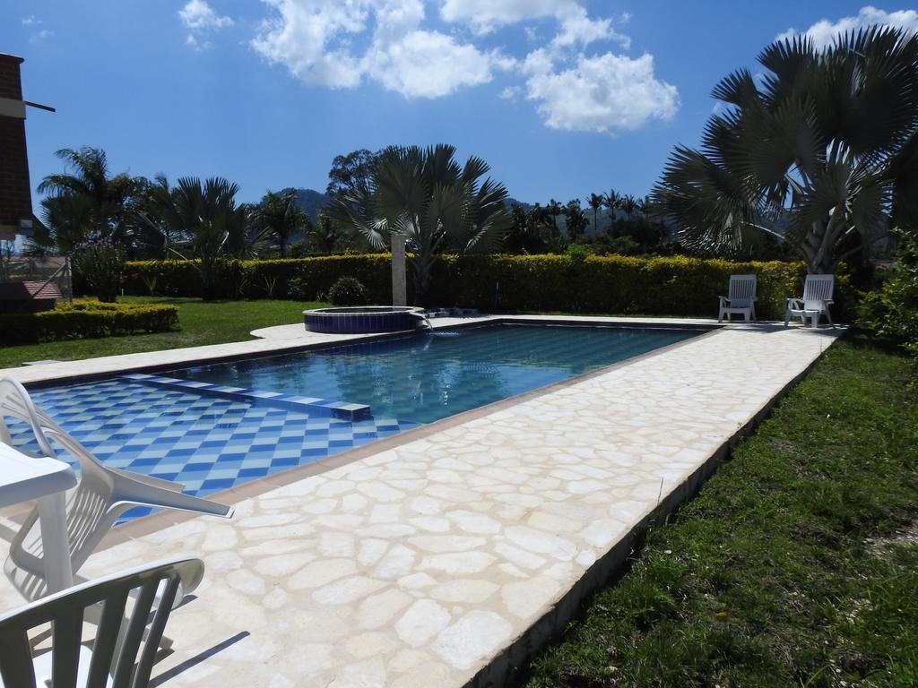 Hostal La Sultana Santa Rosa De Cabal Buitenkant foto