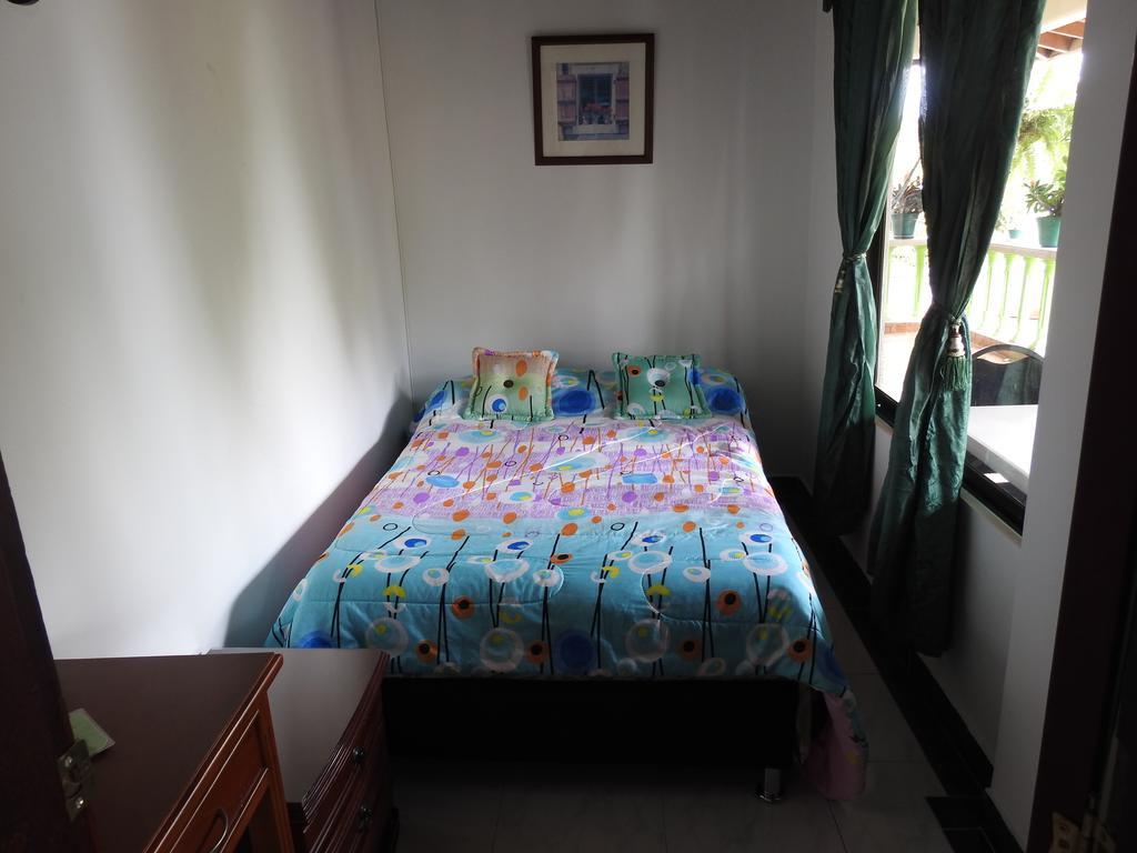 Hostal La Sultana Santa Rosa De Cabal Buitenkant foto