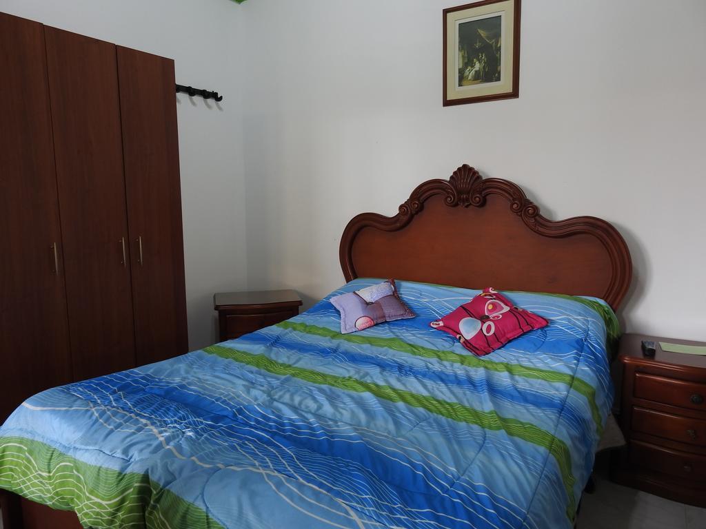 Hostal La Sultana Santa Rosa De Cabal Buitenkant foto