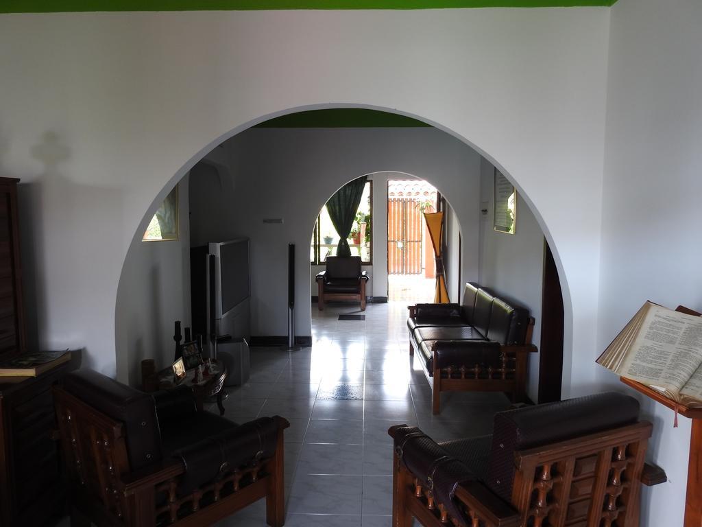 Hostal La Sultana Santa Rosa De Cabal Buitenkant foto